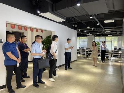 无纺布行业精英齐聚卫多多，共商云工厂合作新蓝图，助力个人互联网服务升级